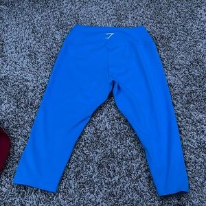 Gyms shark athletic half cut leggings